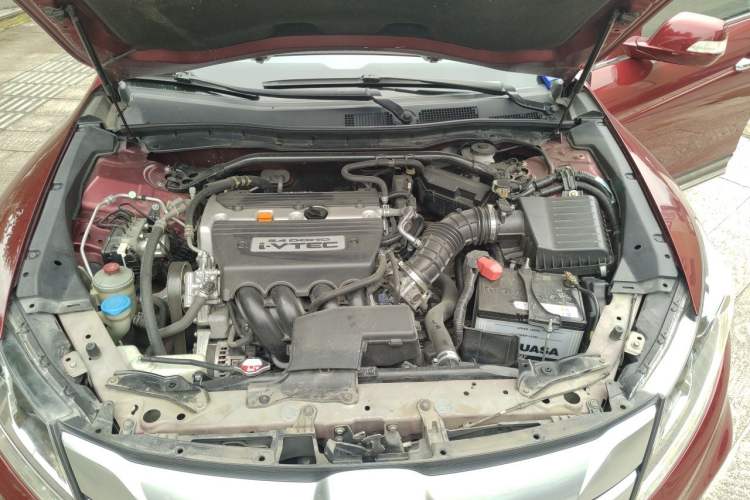 Used Honda Crosstour 2014 2.4L Luxury Edition Engine Bay