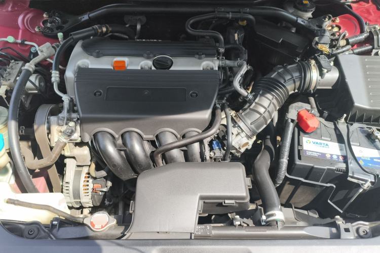 Used Honda Crosstour 2014 2.4L Luxury Edition Engine Bay