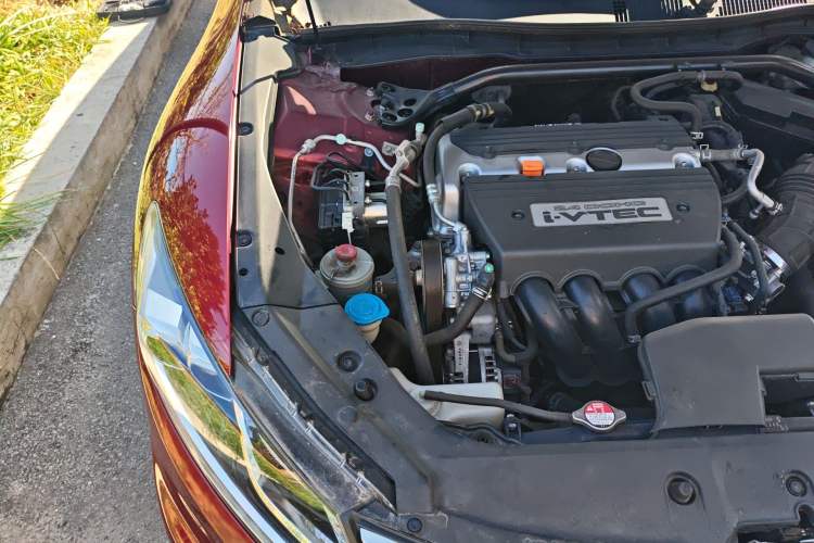 Used Honda Crosstour 2014 2.4L Luxury Edition Engine Bay Right