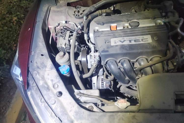 Used Honda Crosstour 2014 2.4L Luxury Edition Engine Bay Right
