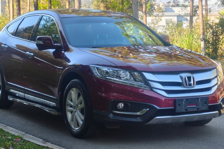 Used Honda Crosstour 2014 2.4L Luxury Edition Exterior 4