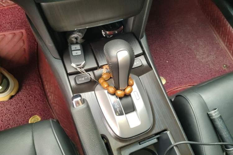 Used Honda Crosstour 2014 2.4L Luxury Edition Gear Lever