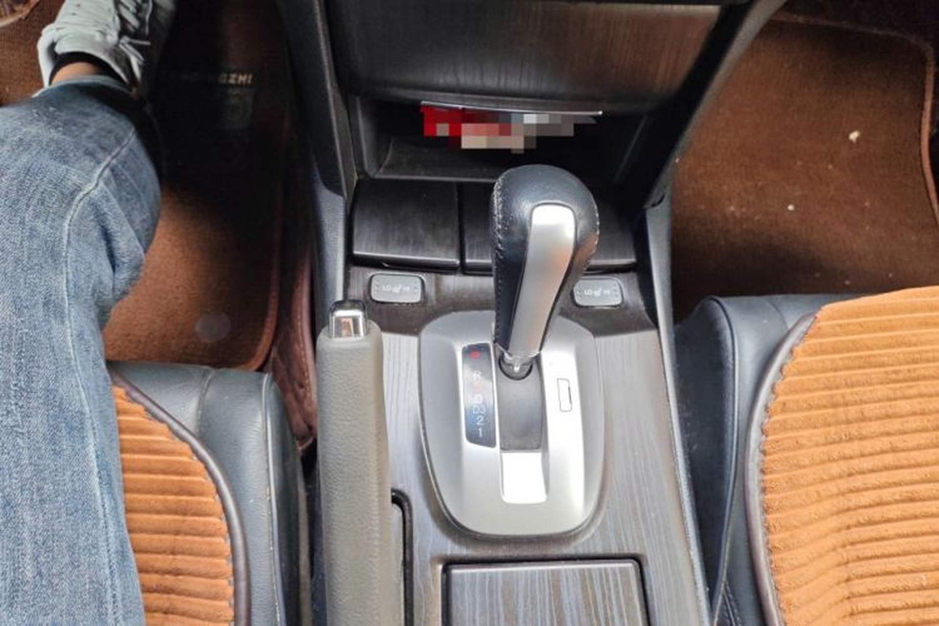 Used Honda Crosstour 2014 2.4L Luxury Edition Gear Lever