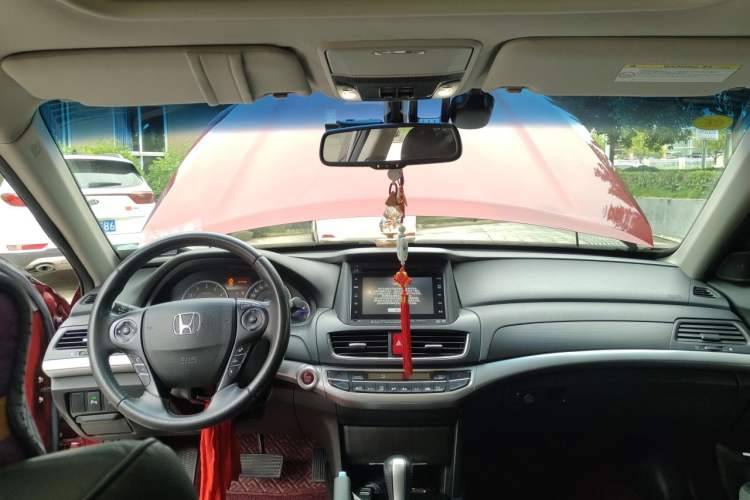 Used Honda Crosstour 2014 2.4L Luxury Edition Headliner