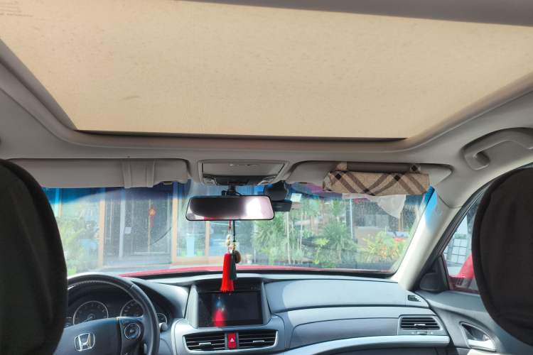Used Honda Crosstour 2014 2.4L Luxury Edition Headliner