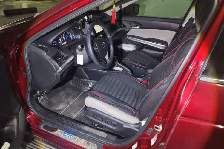 Used Honda Crosstour 2014 2.4L Luxury Edition Left Front Seat