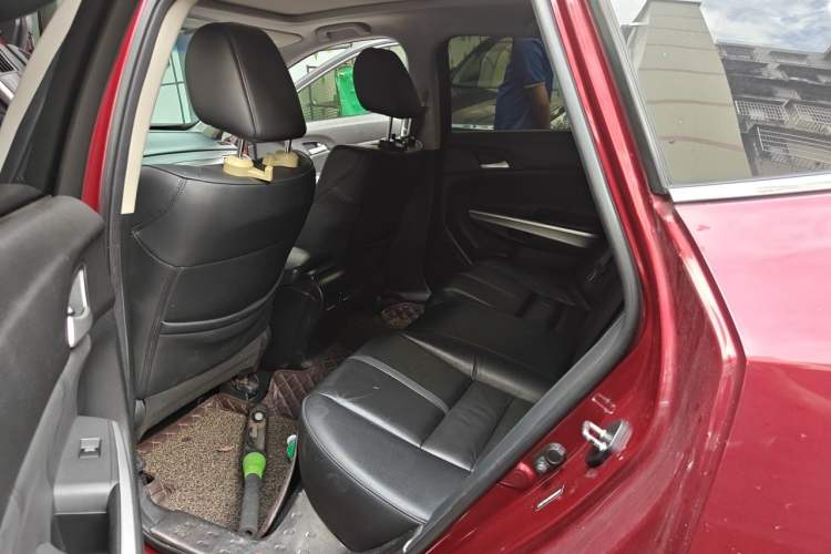 Used Honda Crosstour 2014 2.4L Luxury Edition Left Rear Seat