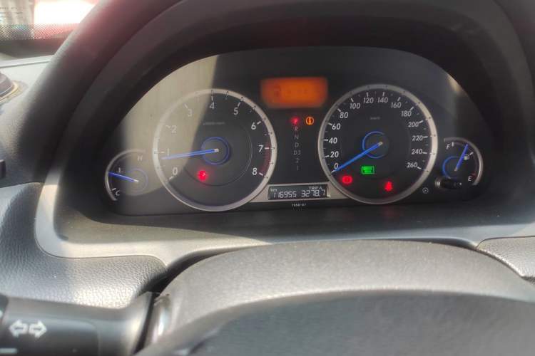 Used Honda Crosstour 2014 2.4L Luxury Navigation Edition Odometer Close Up