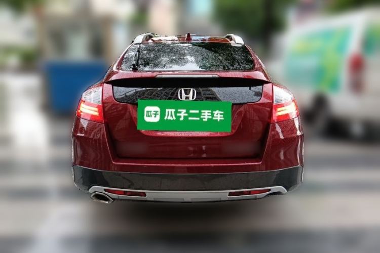 Used Honda Crosstour 2014 2.4L Luxury Edition Rear