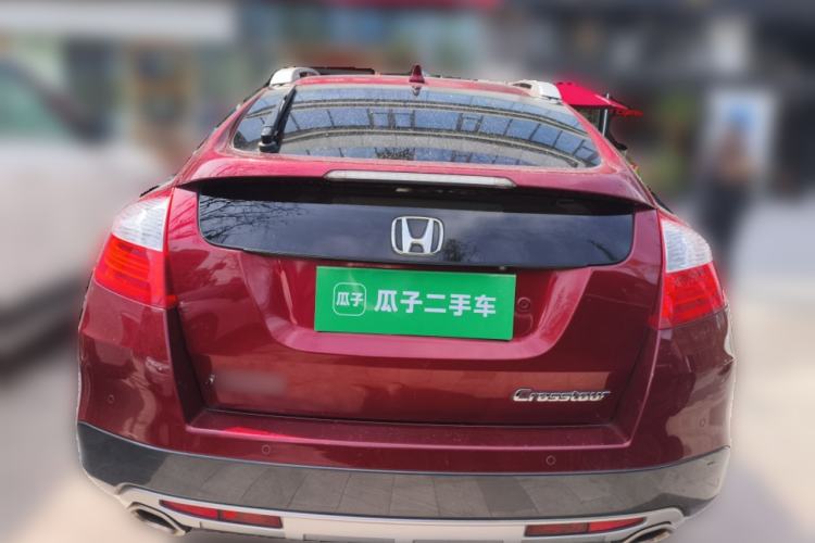 Used Honda Crosstour 2014 2.4L Luxury Edition Rear