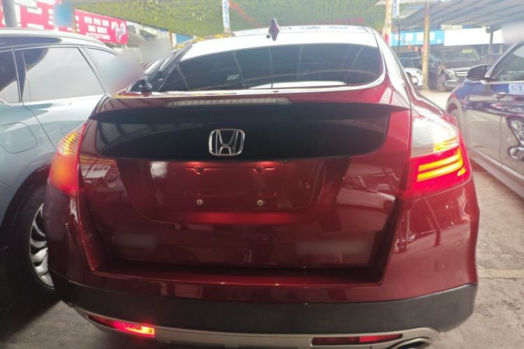 Used Honda Crosstour 2014 2.4L Luxury Edition Rear