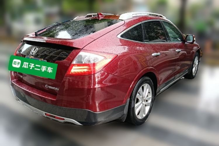 Used Honda Crosstour 2014 2.4L Luxury Edition Rear Right 45 Deg