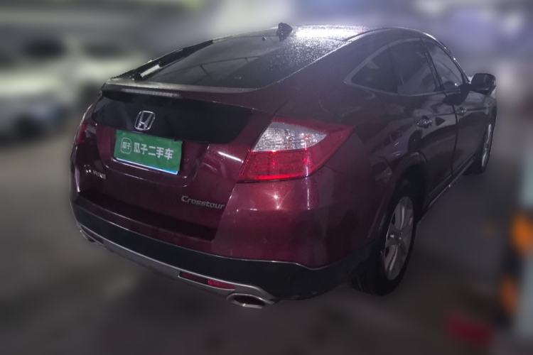 Used Honda Crosstour 2014 2.4L Luxury Edition Rear Right 45 Deg