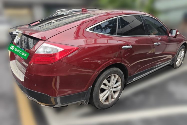 Used Honda Crosstour 2014 2.4L Luxury Edition Rear Right 45 Deg