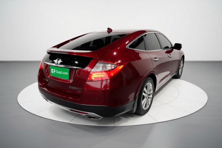 Used Honda Crosstour 2014 2.4L Luxury Edition Rear Right 45 Deg