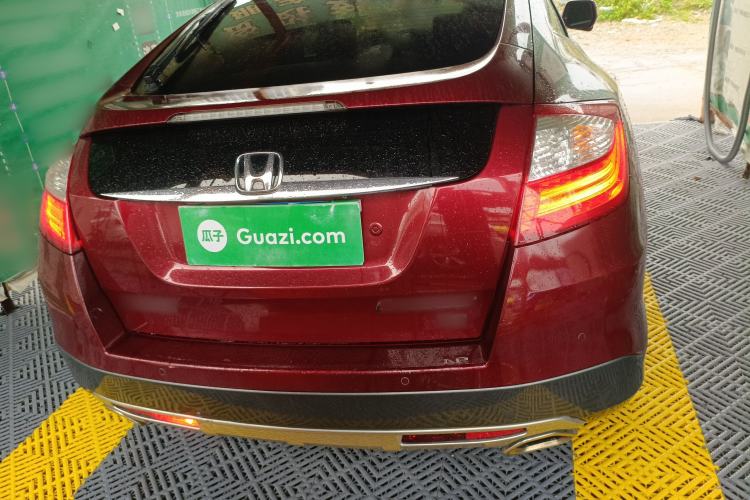 Used Honda Crosstour 2014 2.4L Luxury Edition Rear