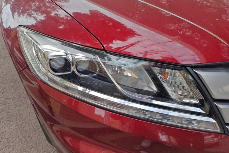 Used Honda Crosstour 2014 2.4L Luxury Edition Right Front Headlight