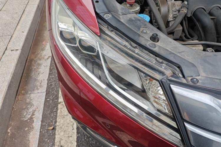 Used Honda Crosstour 2014 2.4L Luxury Edition Right Front Headlight
