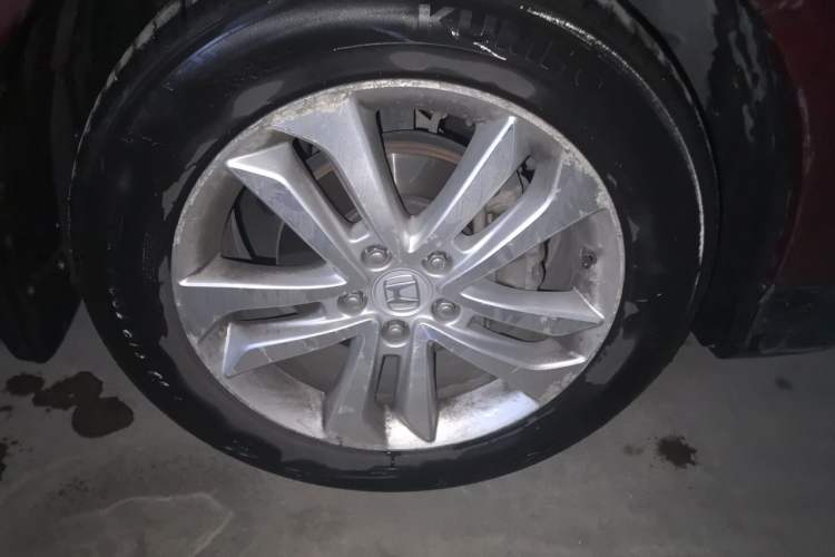 Used Honda Crosstour 2014 2.4L Luxury Edition Right Front Wheel Hub