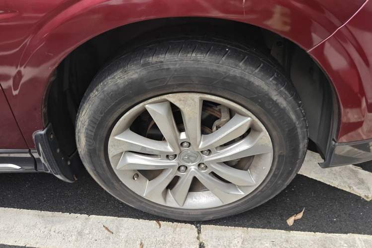 Used Honda Crosstour 2014 2.4L Luxury Edition Right Front Wheel Hub