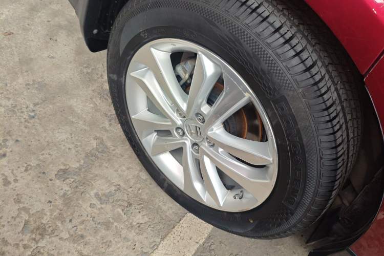 Used Honda Crosstour 2014 2.4L Luxury Edition Right Rear Wheel Hub