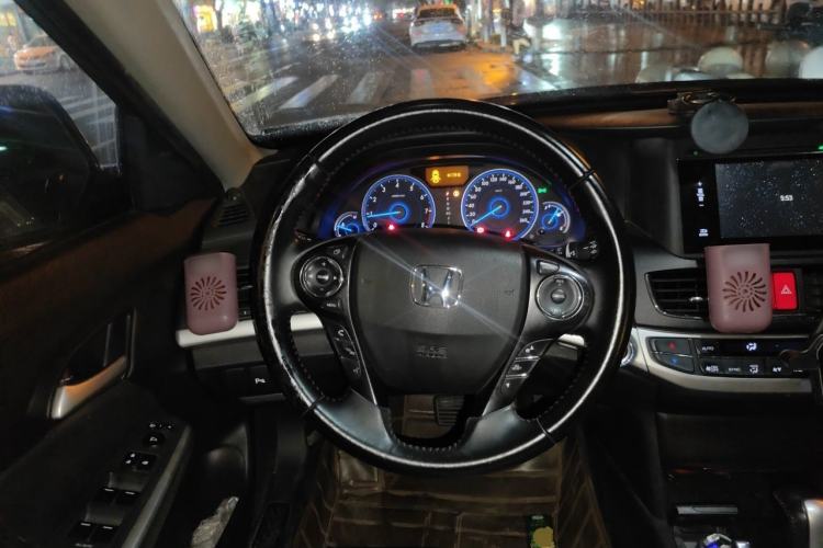 Used Honda Crosstour 2014 2.4L Luxury Edition Steering Wheel