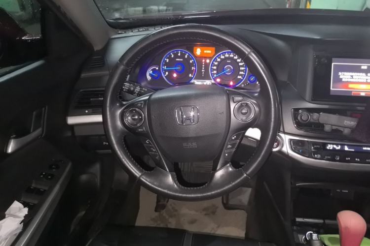 Used Honda Crosstour 2014 2.4L Luxury Edition Steering Wheel
