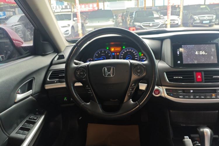 Used Honda Crosstour 2014 2.4L Luxury Edition Steering Wheel