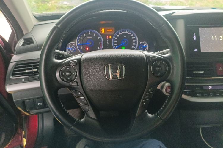 Used Honda Crosstour 2014 2.4L Luxury Edition Steering Wheel