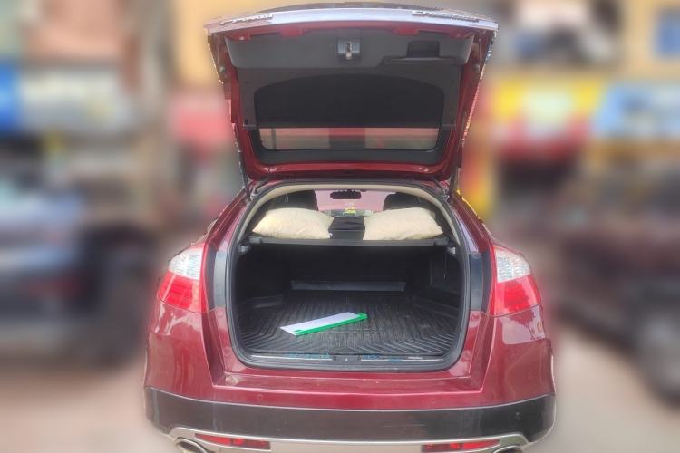 Used Honda Crosstour 2014 2.4L Luxury Navigation Edition Trunk