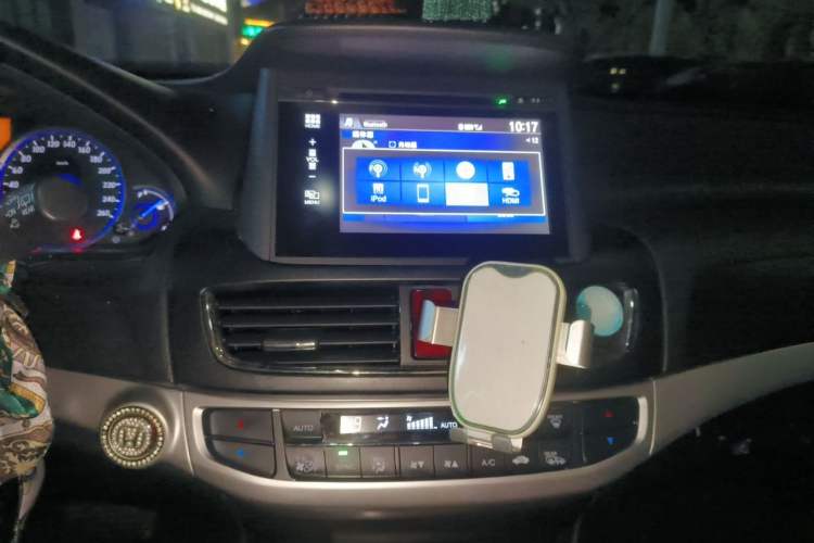Used Honda Crosstour 2014 2.4L Luxury Edition Audio And AC Panel
