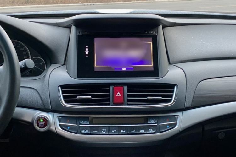 Used Honda Crosstour 2014 2.4L Luxury Edition Audio And AC Panel