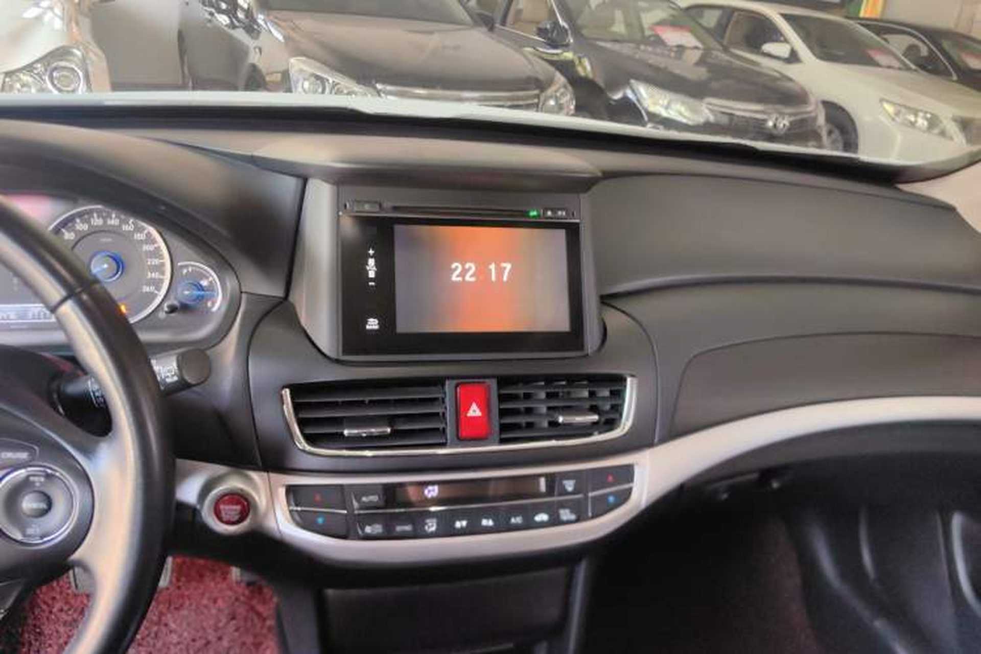Used Honda Crosstour 2014 2.4L Luxury Edition Audio And AC Panel