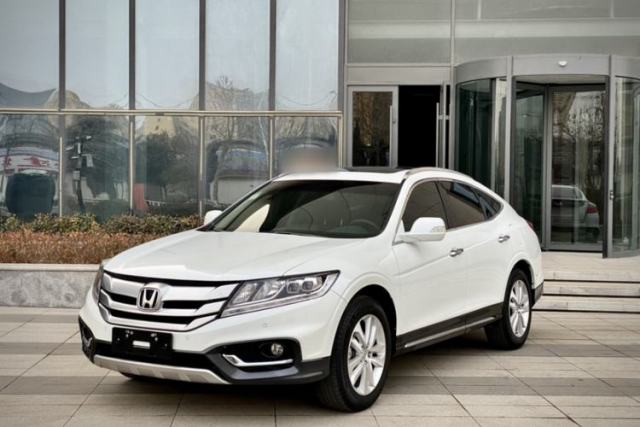 Used Honda Crosstour 2014 2.4L Luxury Edition