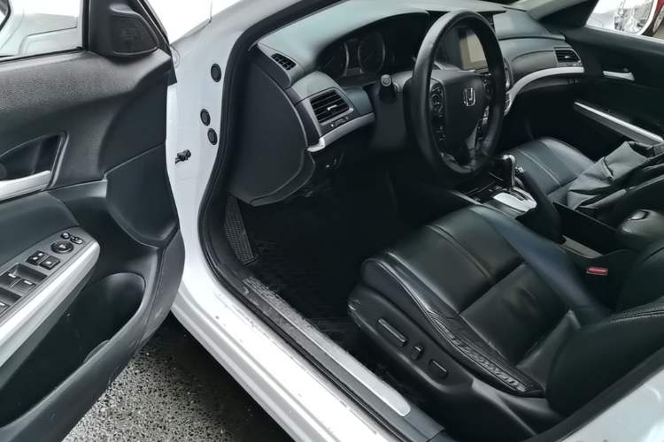 Used Honda Crosstour 2014 2.4L Luxury Edition Driver Seat