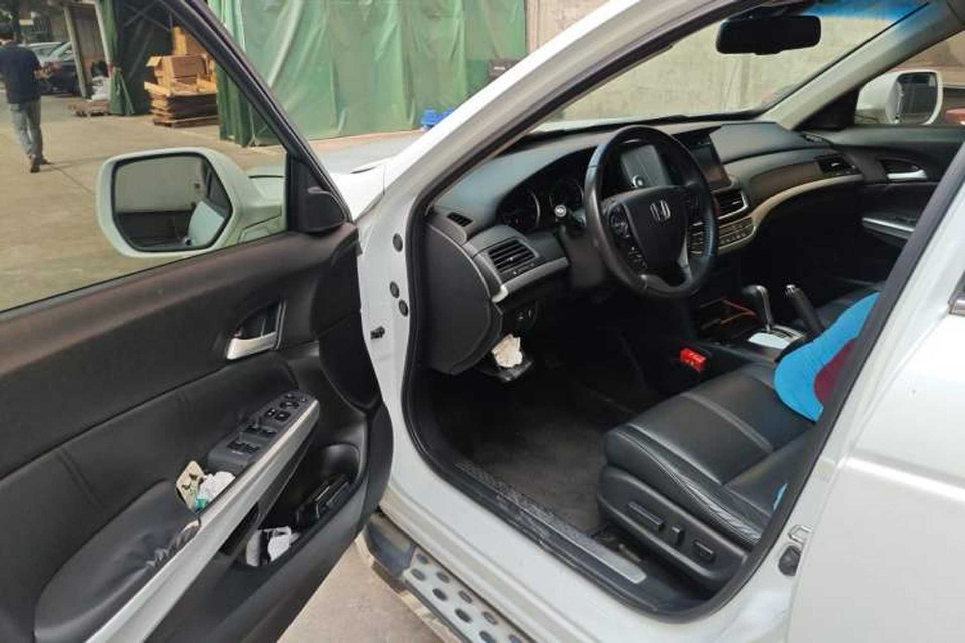 Used Honda Crosstour 2014 2.4L Luxury Edition Driver Seat
