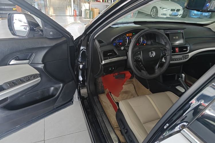 Used Honda Crosstour 2014 2.4L Luxury Edition Driver Seat