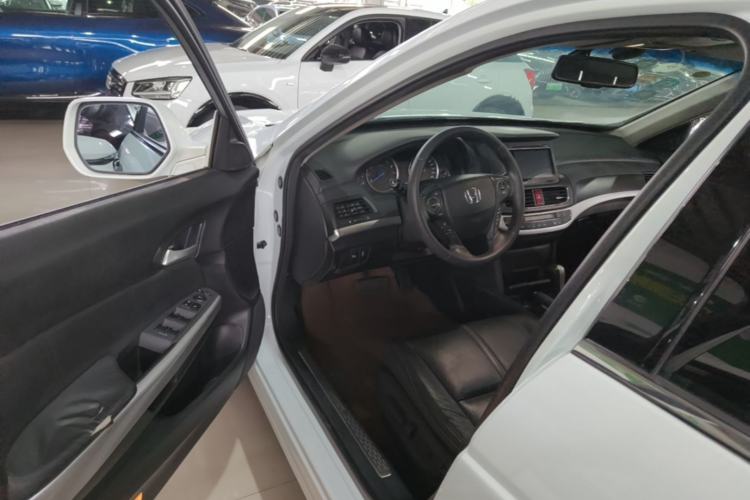 Used Honda Crosstour 2014 2.4L Luxury Edition Driver Seat