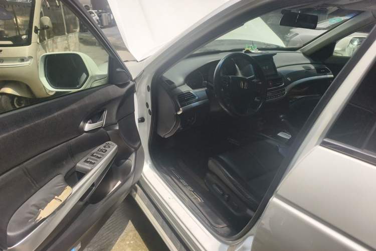 Used Honda Crosstour 2014 2.4L Luxury Edition Driver Seat