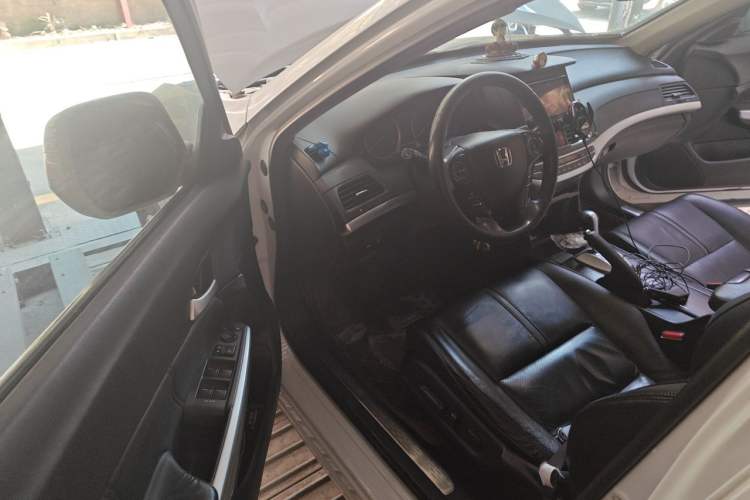Used Honda Crosstour 2014 2.4L Luxury Edition Driver Seat