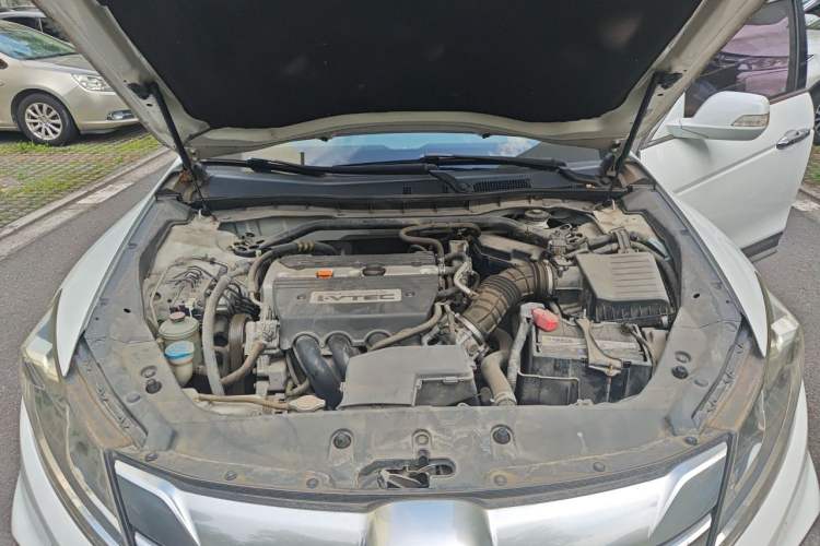 Used Honda Crosstour 2014 2.4L Luxury Edition Engine Bay