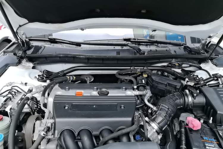 Used Honda Crosstour 2014 2.4L Luxury Edition Engine Bay