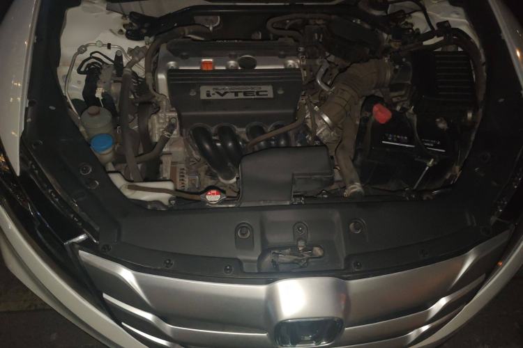 Used Honda Crosstour 2014 2.4L Luxury Navigation Edition Engine Bay