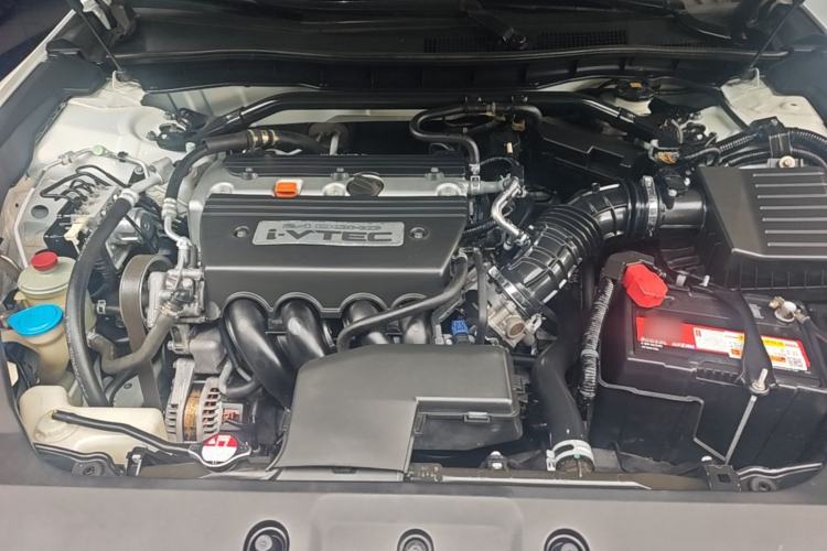 Used Honda Crosstour 2014 2.4L Luxury Edition Engine Bay