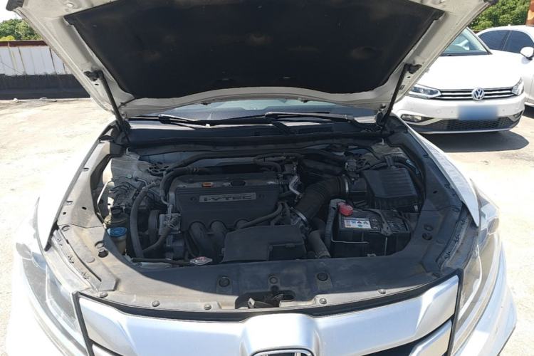Used Honda Crosstour 2014 2.4L Luxury Edition Engine Bay