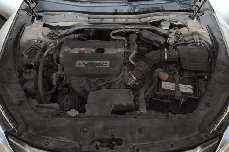 Used Honda Crosstour 2014 2.4L Luxury Edition Engine Bay