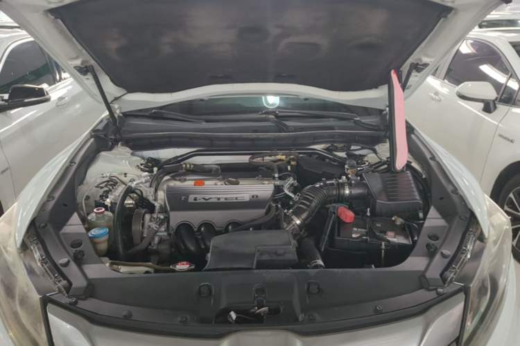 Used Honda Crosstour 2014 2.4L Luxury Edition Engine Bay
