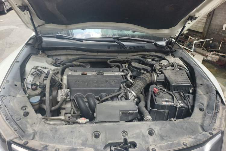 Used Honda Crosstour 2014 2.4L Luxury Edition Engine Bay