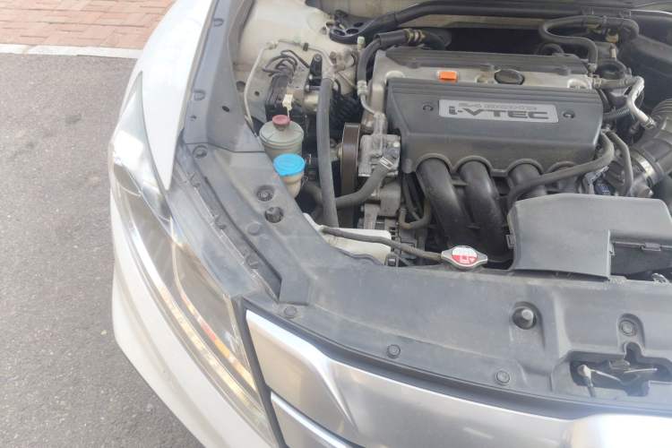 Used Honda Crosstour 2014 2.4L Luxury Edition Engine Bay Right