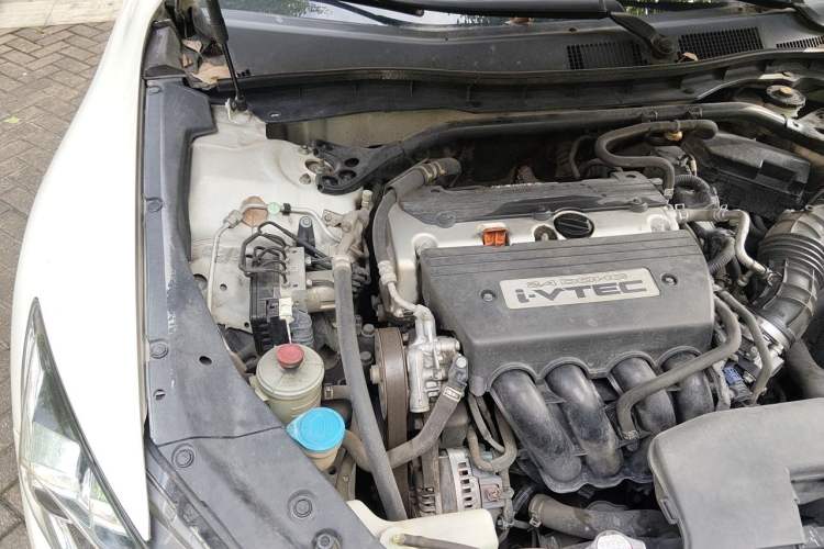 Used Honda Crosstour 2014 2.4L Luxury Edition Engine Bay Right